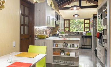 casa en venta en la calera. Cod V10488