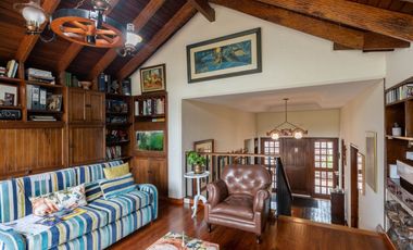 casa en venta en la calera. Cod V10488