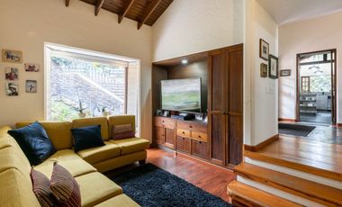 casa en venta en la calera. Cod V10488