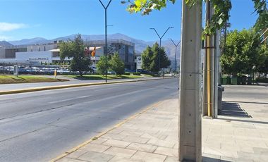 Local Comercial en venta en Lo Barnechea