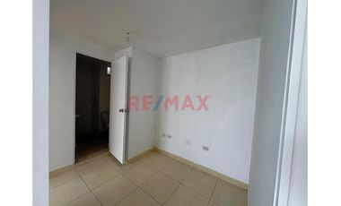 🏡 Vive Frente Al Parque En La Perla: Moderno Dúplex En Torre Prado ✨