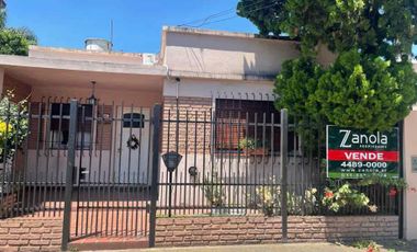 Casa en venta en Moron Sur