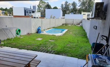 Duplex en venta en El Pato