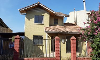 Hermosa Casa En Santa Cruz
