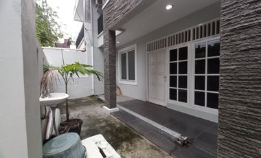Rumah Disewakan 5 KT di Tebet Jaksel - Akses Jalan 2 Mobil