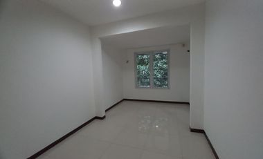 Rumah Disewakan 5 KT di Tebet Jaksel - Akses Jalan 2 Mobil