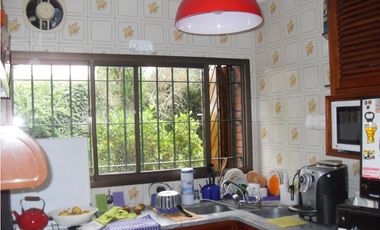 MOGOTES ; CHALET 4 AMBIENTES MUY COMODO-