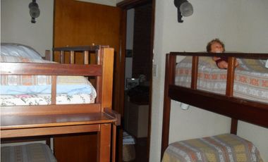 MOGOTES ; CHALET 4 AMBIENTES MUY COMODO-