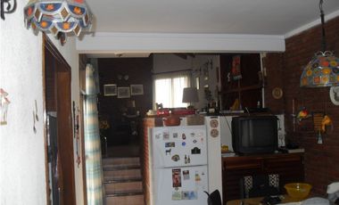 MOGOTES ; CHALET 4 AMBIENTES MUY COMODO-