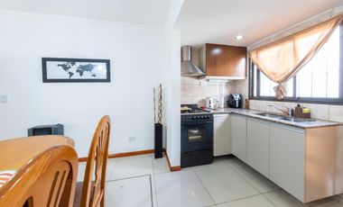 EN VENTA - CASA TRES DORMITORIOS - BARRIO ESPAÑA Y HOSPITALES