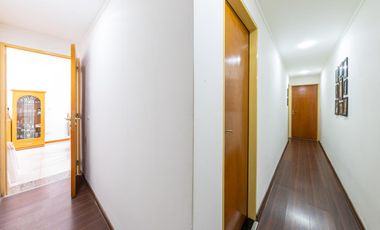 EN VENTA - CASA TRES DORMITORIOS - BARRIO ESPAÑA Y HOSPITALES