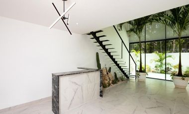 Casa con alberca privada, Sala de TV, zona con amenidades, venta Ciudad Mayakoba