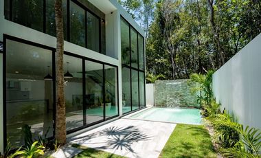 Casa con alberca privada, Sala de TV, zona con amenidades, venta Ciudad Mayakoba