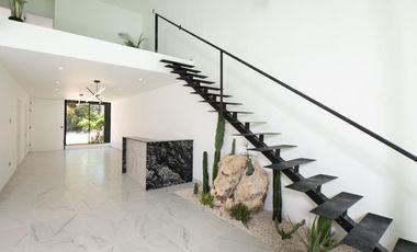 Casa con alberca privada, Sala de TV, zona con amenidades, venta Ciudad Mayakoba
