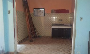 Venta casa 3 ambientes con garage zona Billinghurst. Oportunidad