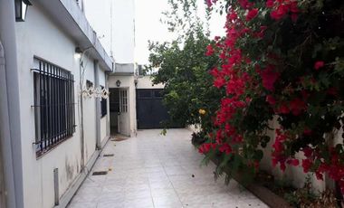 Hermosa casa de 5 ambientes, Quilmes Oeste.