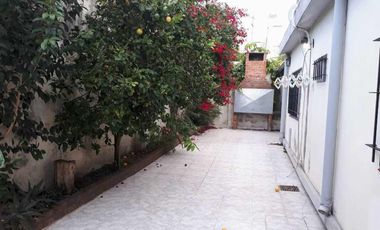 Hermosa casa de 5 ambientes, Quilmes Oeste.