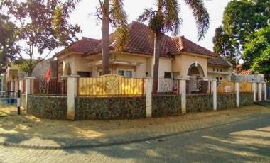 Rumah Hook Luas 227 di Araya PBI kota Malang
