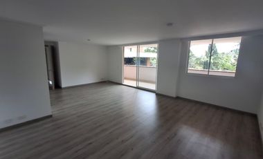 apartamento en arriendo en loma de las brujas. Cod A214137