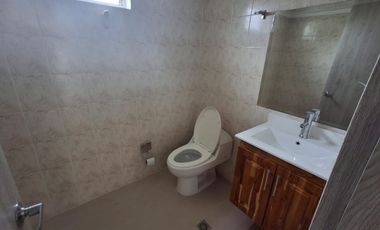 apartamento en arriendo en loma de las brujas. Cod A214137