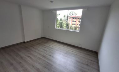 apartamento en arriendo en loma de las brujas. Cod A214137