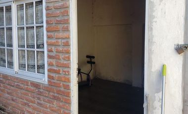 Casa Al Contra Frente, Buen Estado, Zona Concordia, Patio