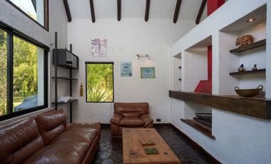 casa en arriendo/venta en canelon. Cod V16565