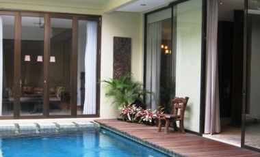 For Rent 3BR Contemporary Furnished Townhouse at Kemang