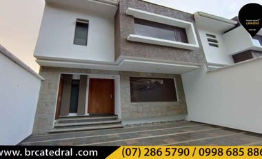 Villa Casa Edificio de venta en Ucubamba  – código:18118