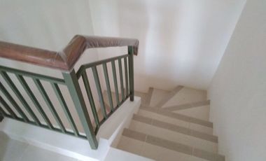 Disewakan Rumah Cantik di Amarillo Village Paramount Gading Serpong Tangerang Lokasi Strategis Murah