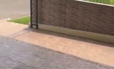 Dijual rumah di Telaga Golf Sawangan