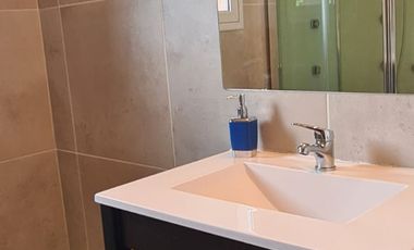 Casa de 5 ambientes con pileta en  Dos Valles
