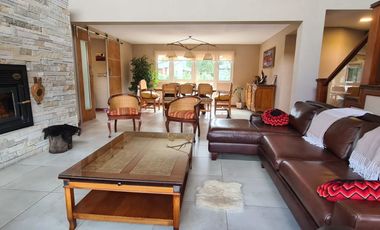 Casa de 5 ambientes con pileta en  Dos Valles