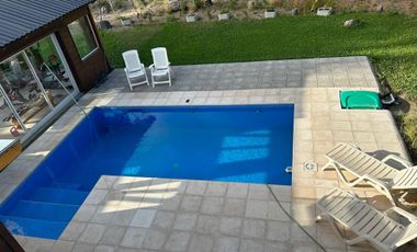 Casa de 5 ambientes con pileta en  Dos Valles