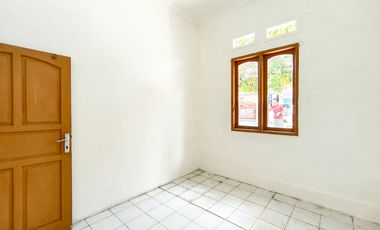 Rumah Tanah Luas 13 Menit ke Stasiun Lemah Abang Bebas Banjir J-45564