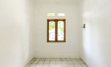 Rumah Tanah Luas 13 Menit ke Stasiun Lemah Abang Bebas Banjir J-45564