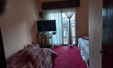 Casa De 5 Ambientes, Amplio Garaje, Parrilla, 4 Dormitorios,