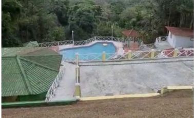 ALQUILER O VENTA DE CASA CON PISCINA EN ALTOS DEL MARIA