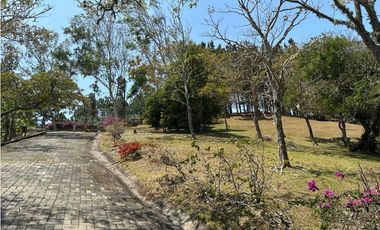 ALQUILER O VENTA DE CASA CON PISCINA EN ALTOS DEL MARIA