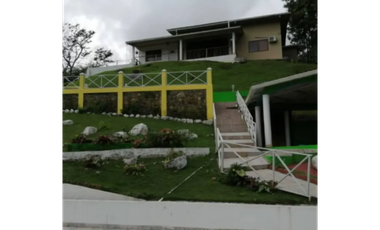 ALQUILER O VENTA DE CASA CON PISCINA EN ALTOS DEL MARIA