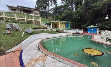 ALQUILER O VENTA DE CASA CON PISCINA EN ALTOS DEL MARIA