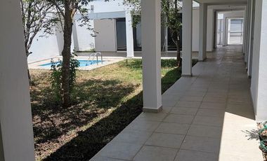 Casa en renta en Merida de una Planta con piscina en  Cholul  Yucatán.