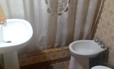 Casa en venta en Isidro Casanova