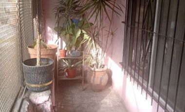 Casa en venta en Isidro Casanova