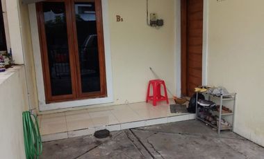 RUMAH MINIMALIS SIAP HUNI DALAM PERUMAHAN DI TENGAH KOTA JOGJA