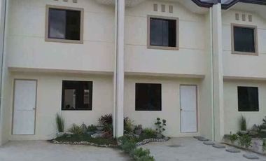 Townhouse in Beverly Homes Loma De Gato Marilao for only P10k Reservation fee