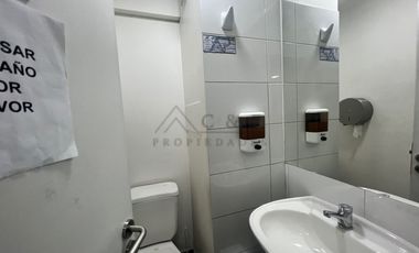 VENTA OFICINA CON ARREDATARIO METRO MANQUEHUE