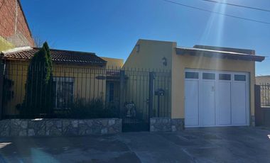 Casa en venta - 2 Dormitorios 1 Baño - Cochera - 301Mts2 - Villa Nueva, Bahía Blanca