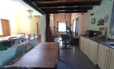 Casa 5 Ambientes Venta Moreno