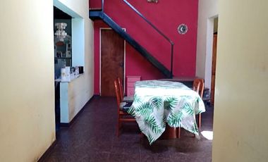 Casa 5 Ambientes Venta Moreno